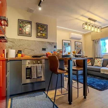 Apartment Boutique & Brand New Prime Location Park & *
