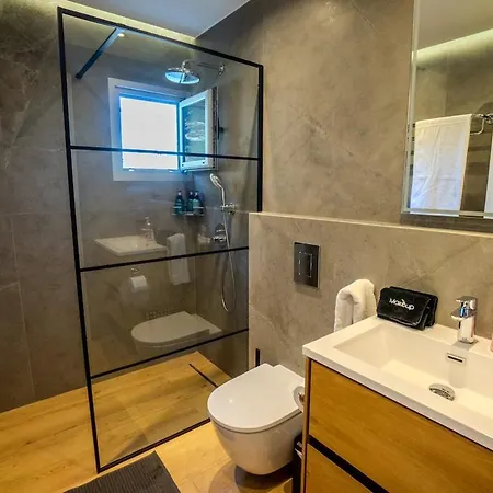 Boutique & Brand New Prime Location Park & Apartment Limassol